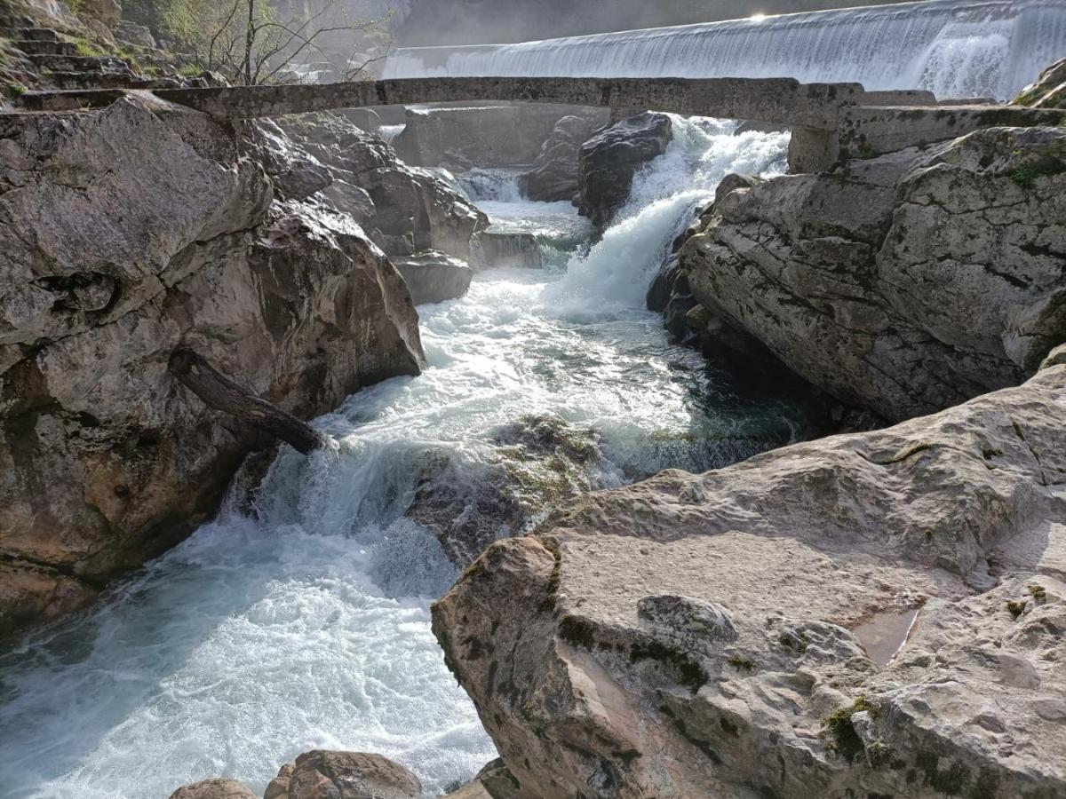 La Salmonera Cangas De Onis Caño Extérieur photo
